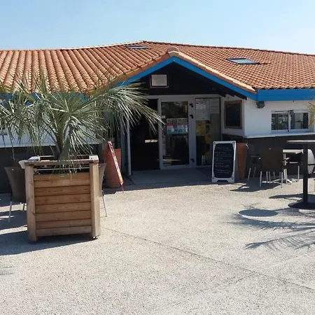 Mobilhome 6 Places Les Charmettes 81 4* Les Mathes