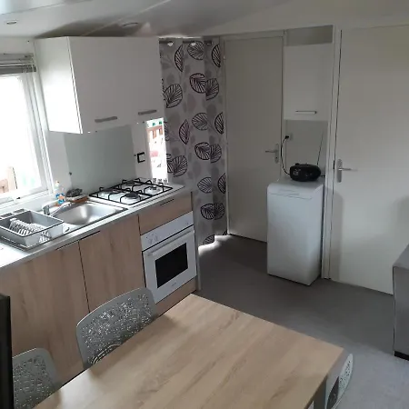 Mobilhome 6 Places Les Charmettes 81 Camping