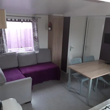 Camping Mobilhome 6 Places Les Charmettes 81 Les Mathes