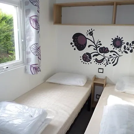 Camping Mobilhome 6 Places Les Charmettes 81 Les Mathes