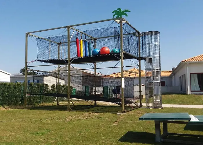 Mobilhome 6 Places Les Charmettes 81 אתר קמפינג